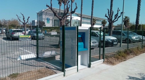 Borne interactive exterieur CAF-IPM France