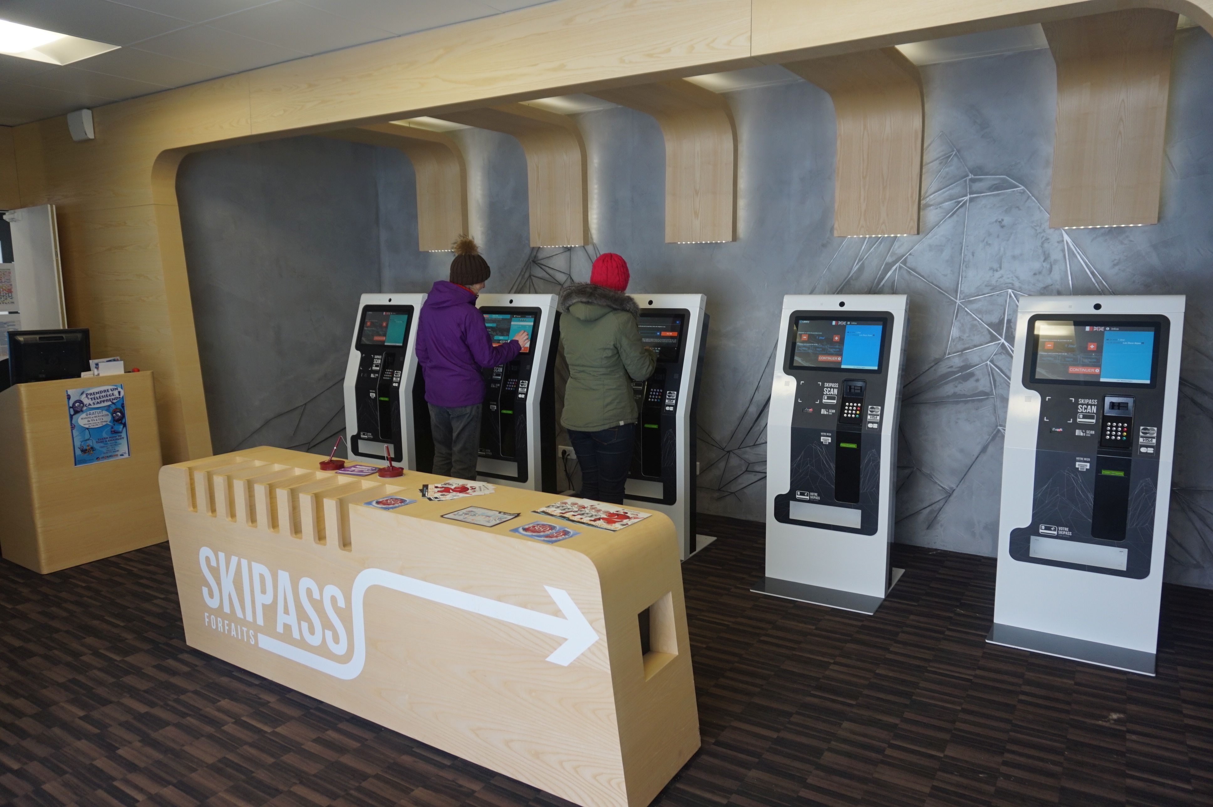 terminales táctiles de la boutique digital de la estación de 2 Alpes